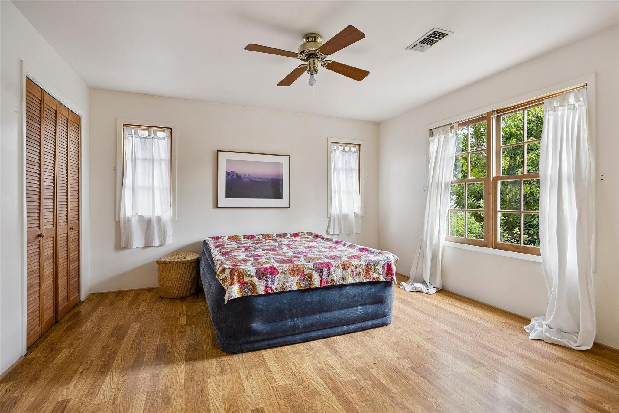2333 Sunset Boulevard Unit: 1/2