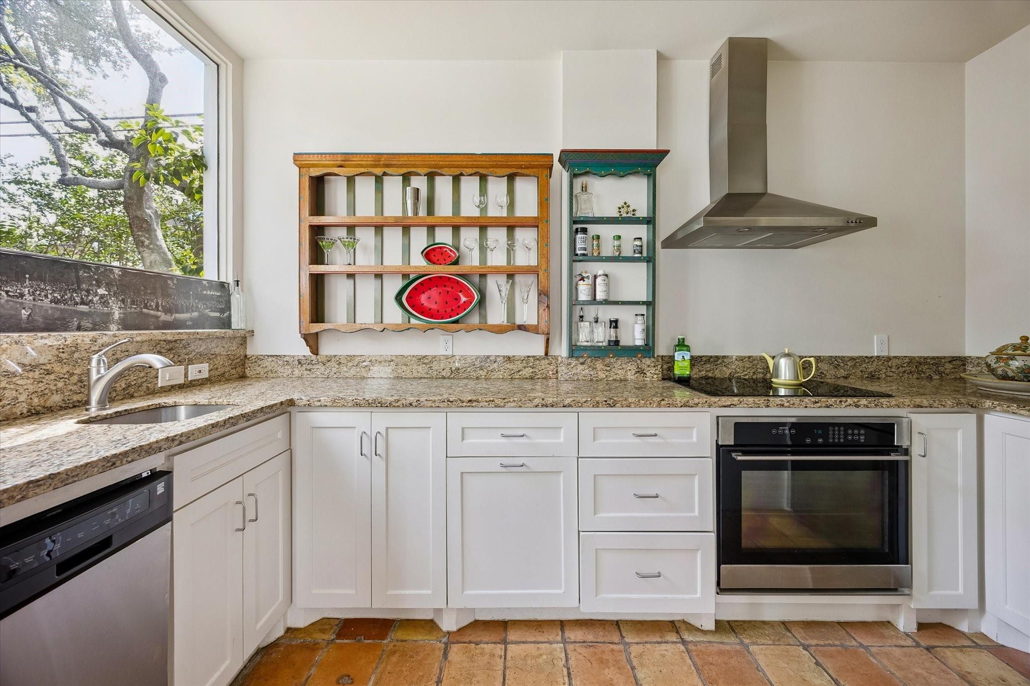 2333 Sunset Boulevard Unit: 1/2