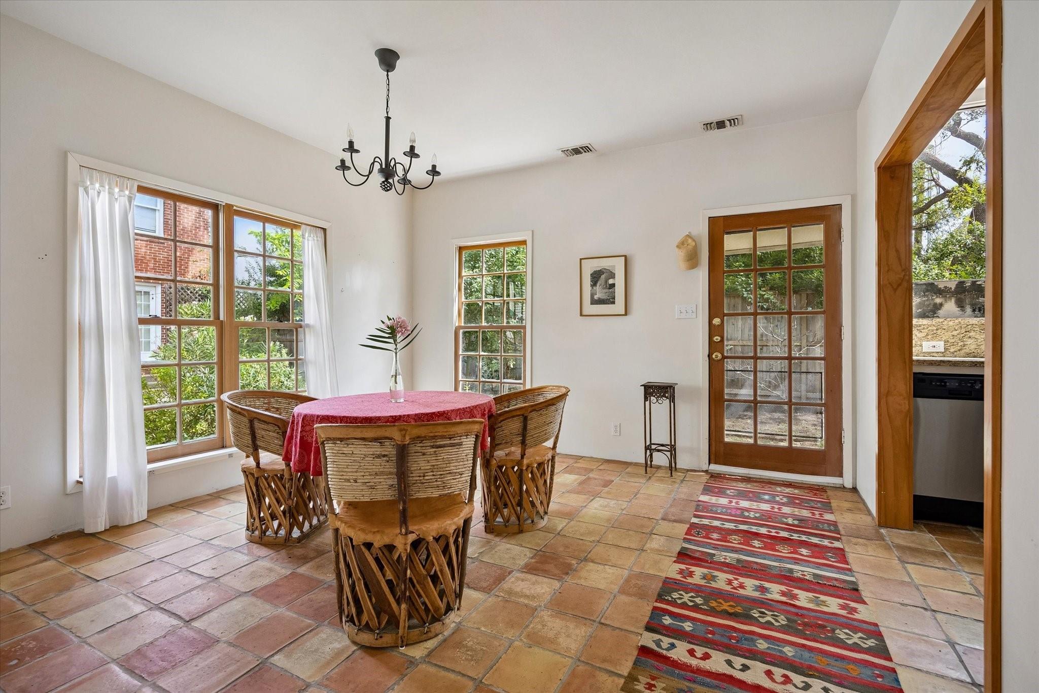 2333 Sunset Boulevard Unit: 1/2