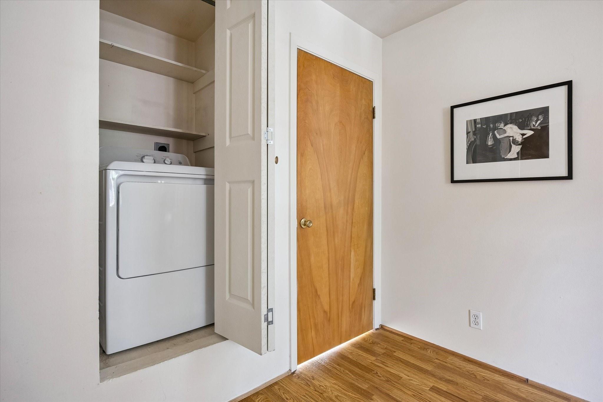 2333 Sunset Boulevard Unit: 1/2