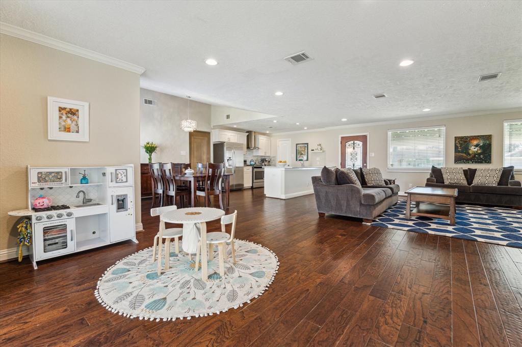 5318 Viking Drive