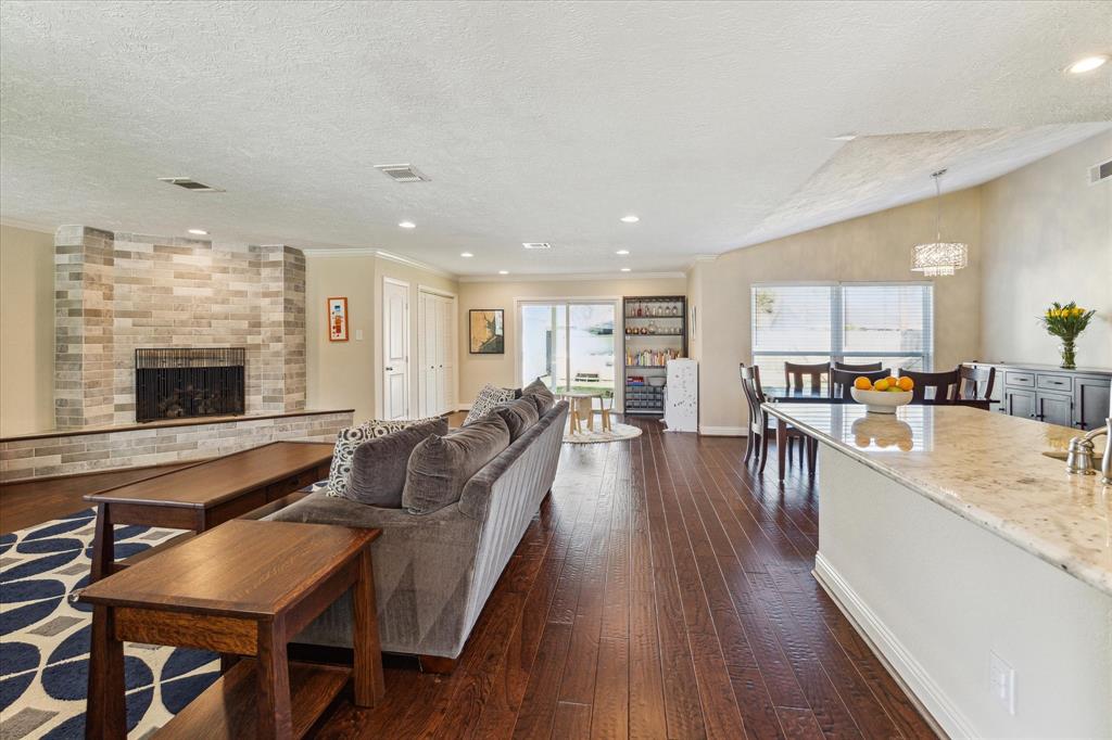 5318 Viking Drive
