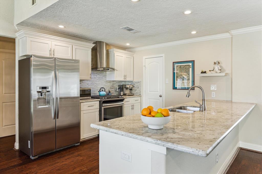 5318 Viking Drive