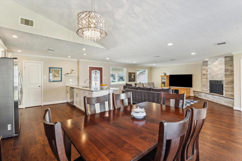 5318 Viking Drive