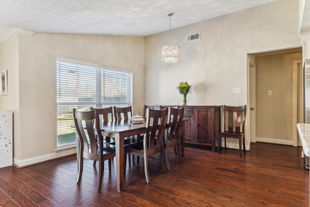 5318 Viking Drive