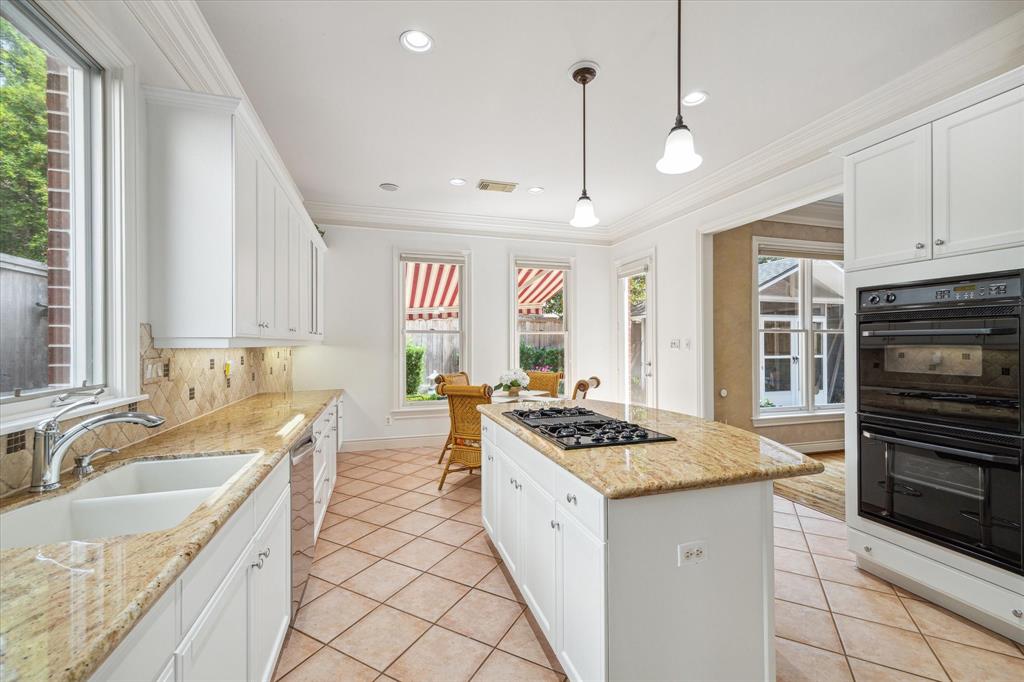 2724 Tangley Road