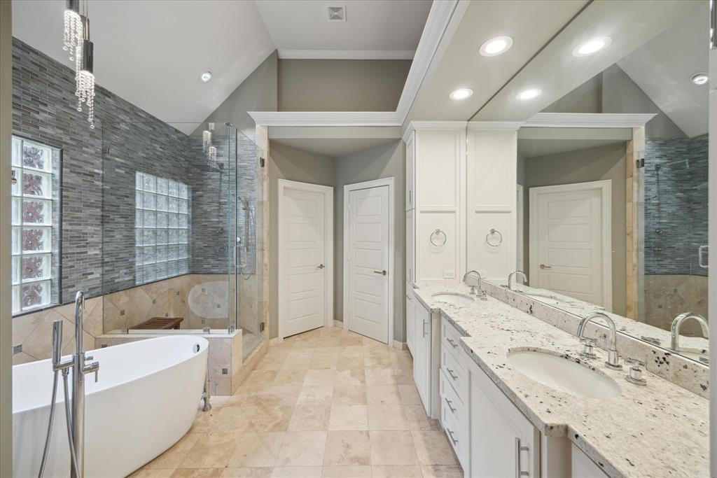 5703 Tangle Circle Lane
