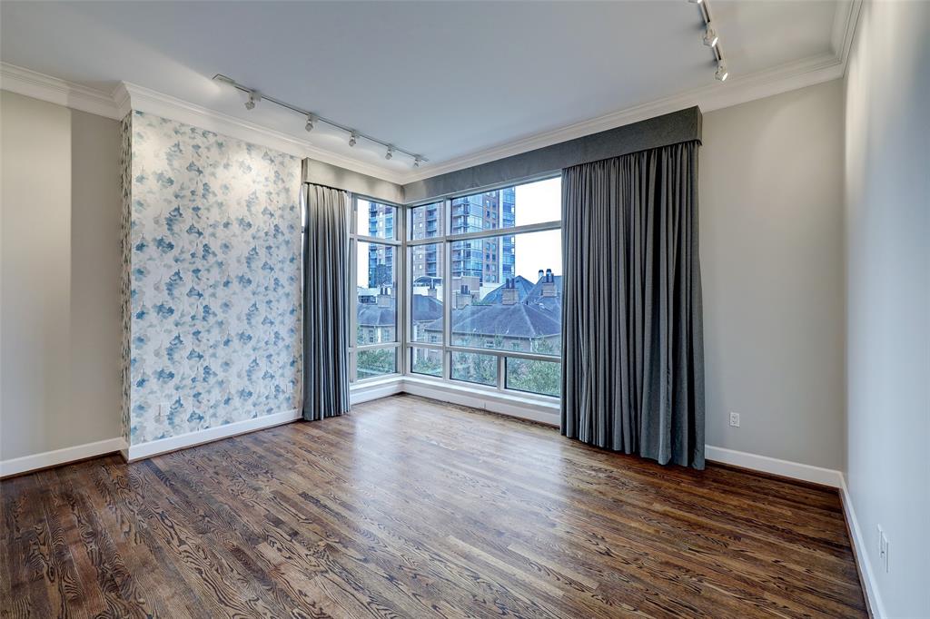 2211 Briarglen Drive # 505