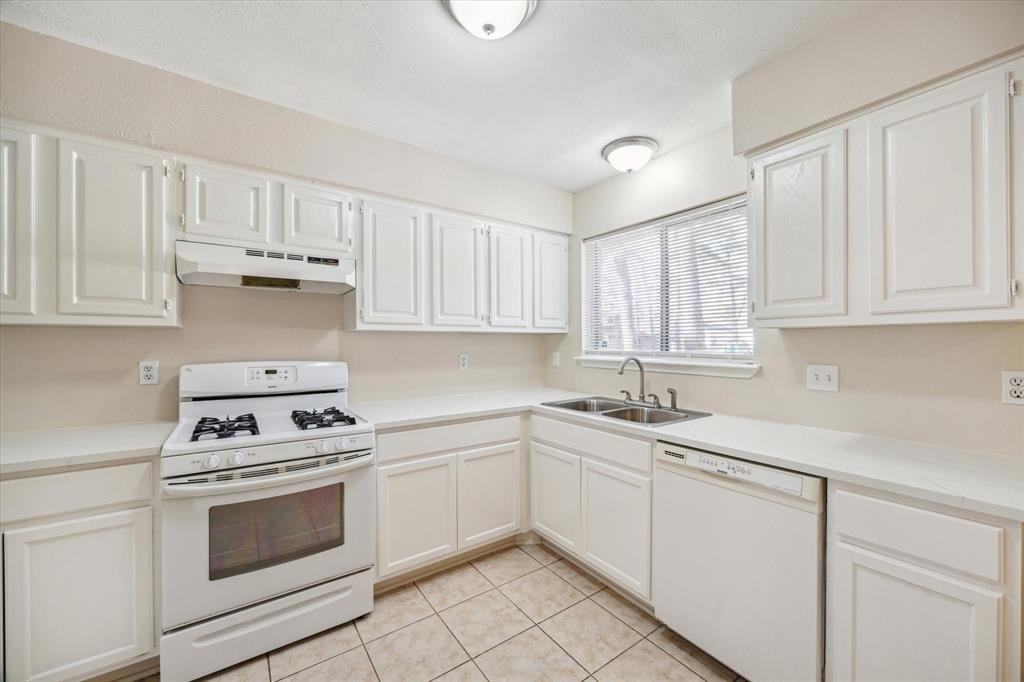 42 S Waxberry Road
