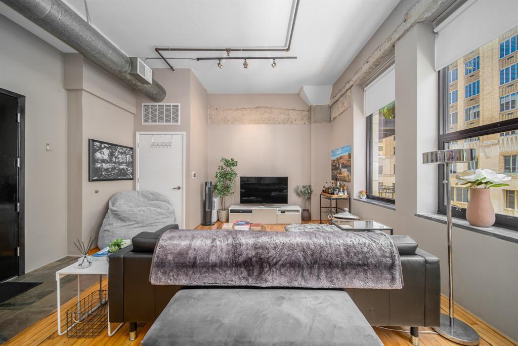705 Main Street # 501