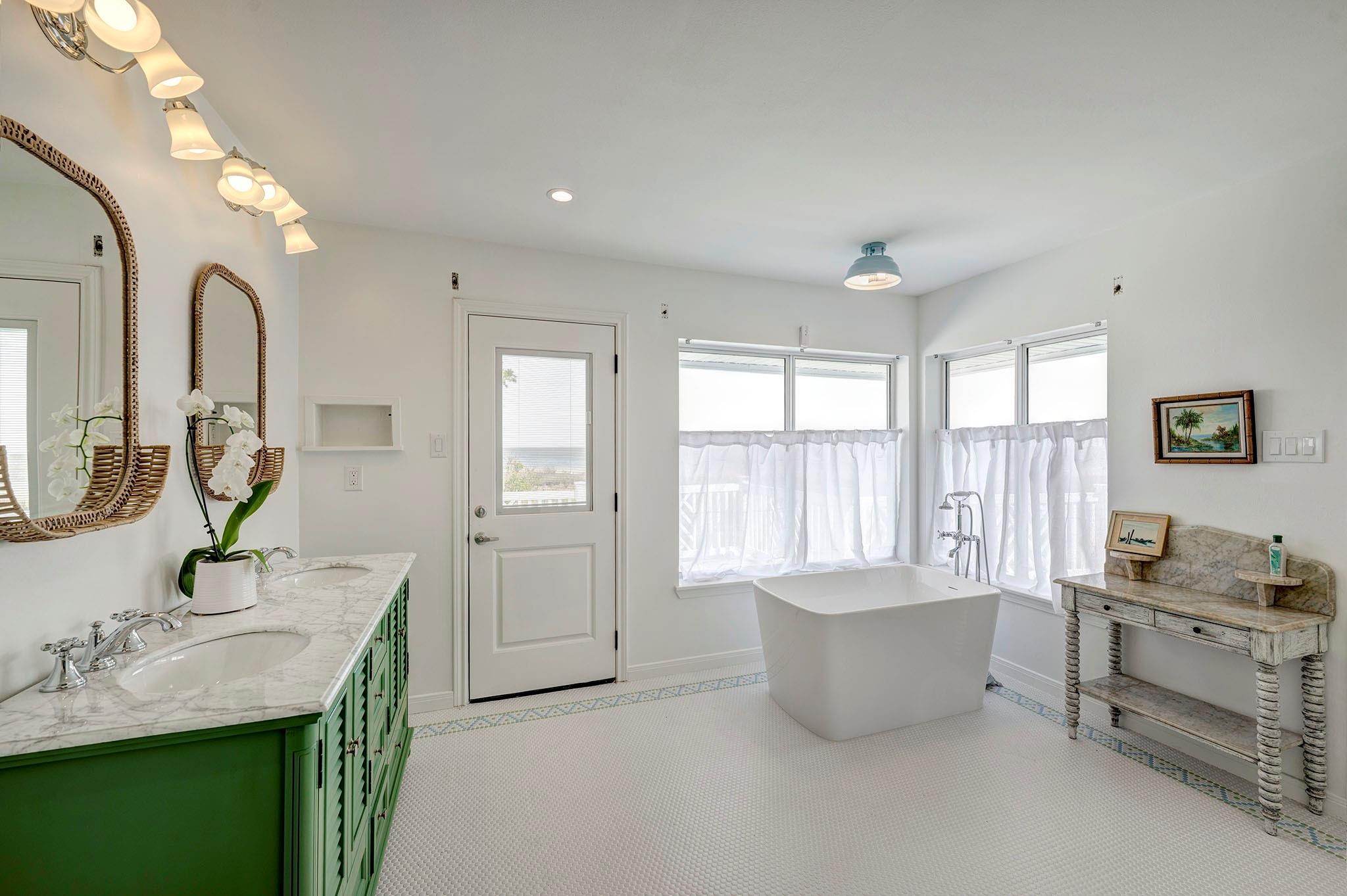 5113 Oleander Street