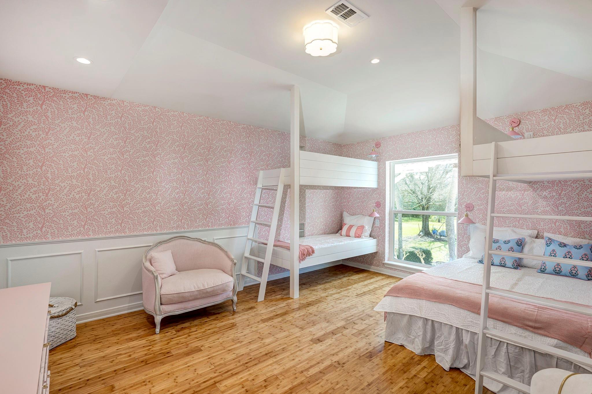 5113 Oleander Street