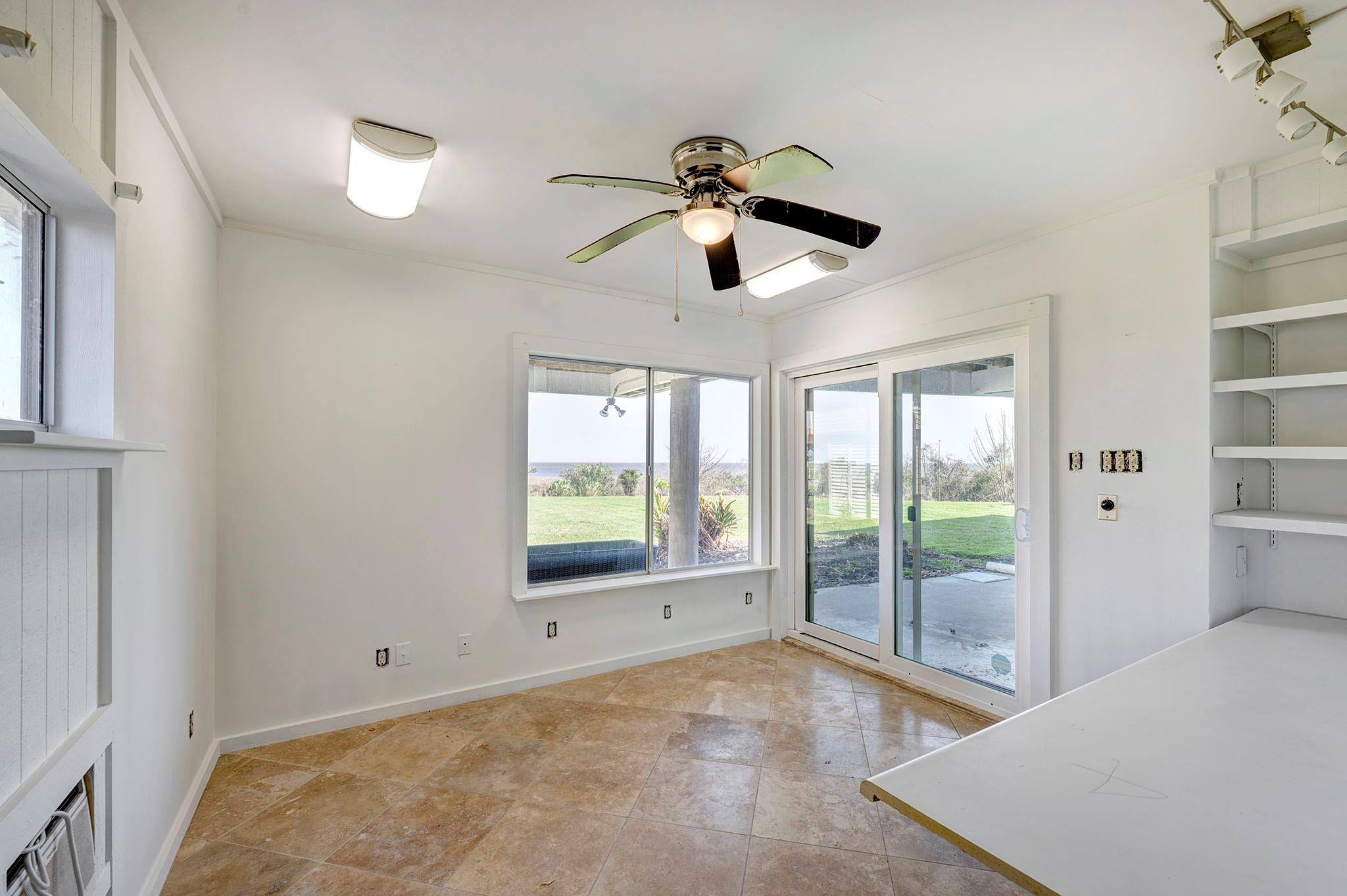 5113 Oleander Street