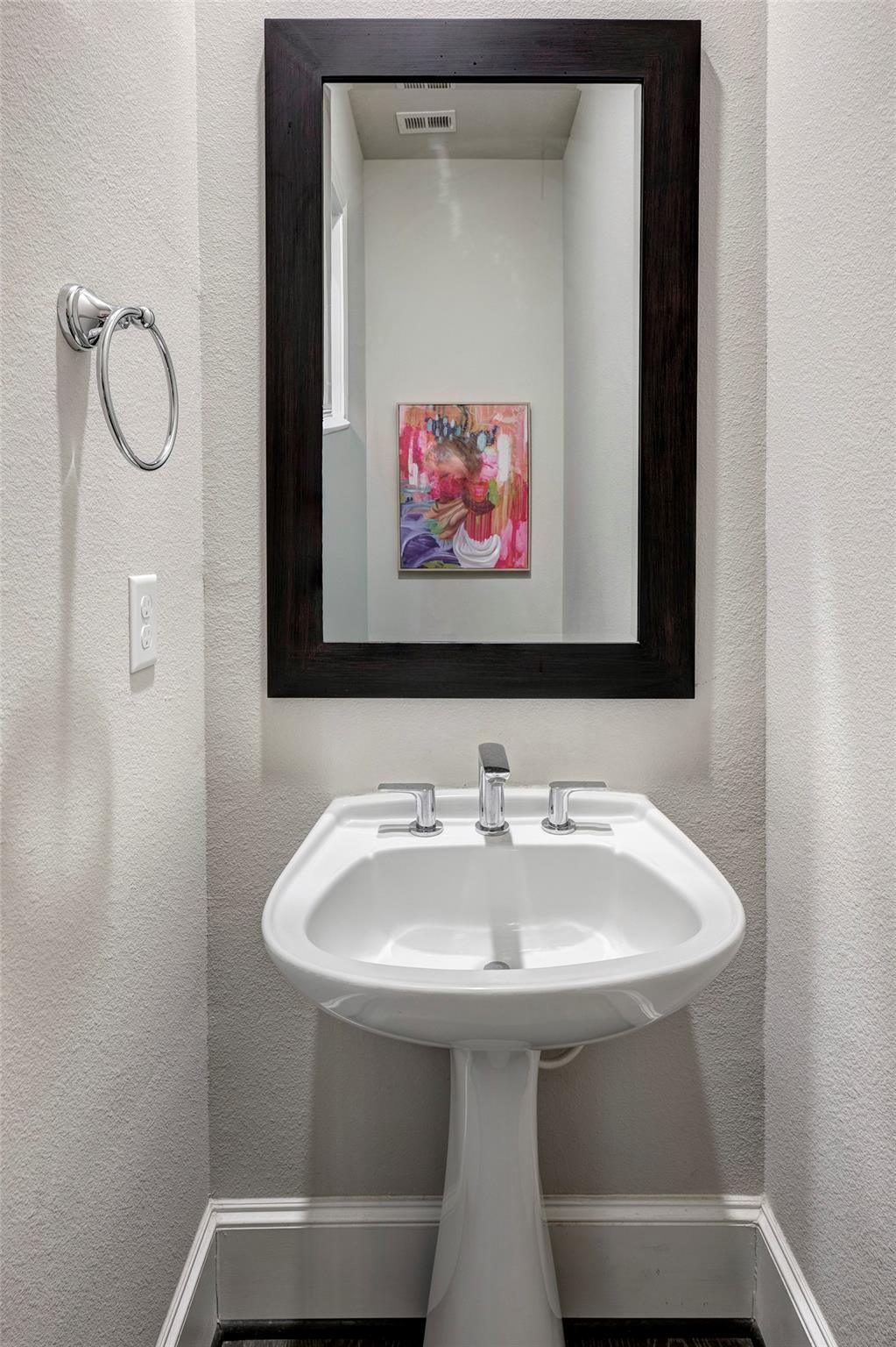 1223 W 15th 1/2 Street