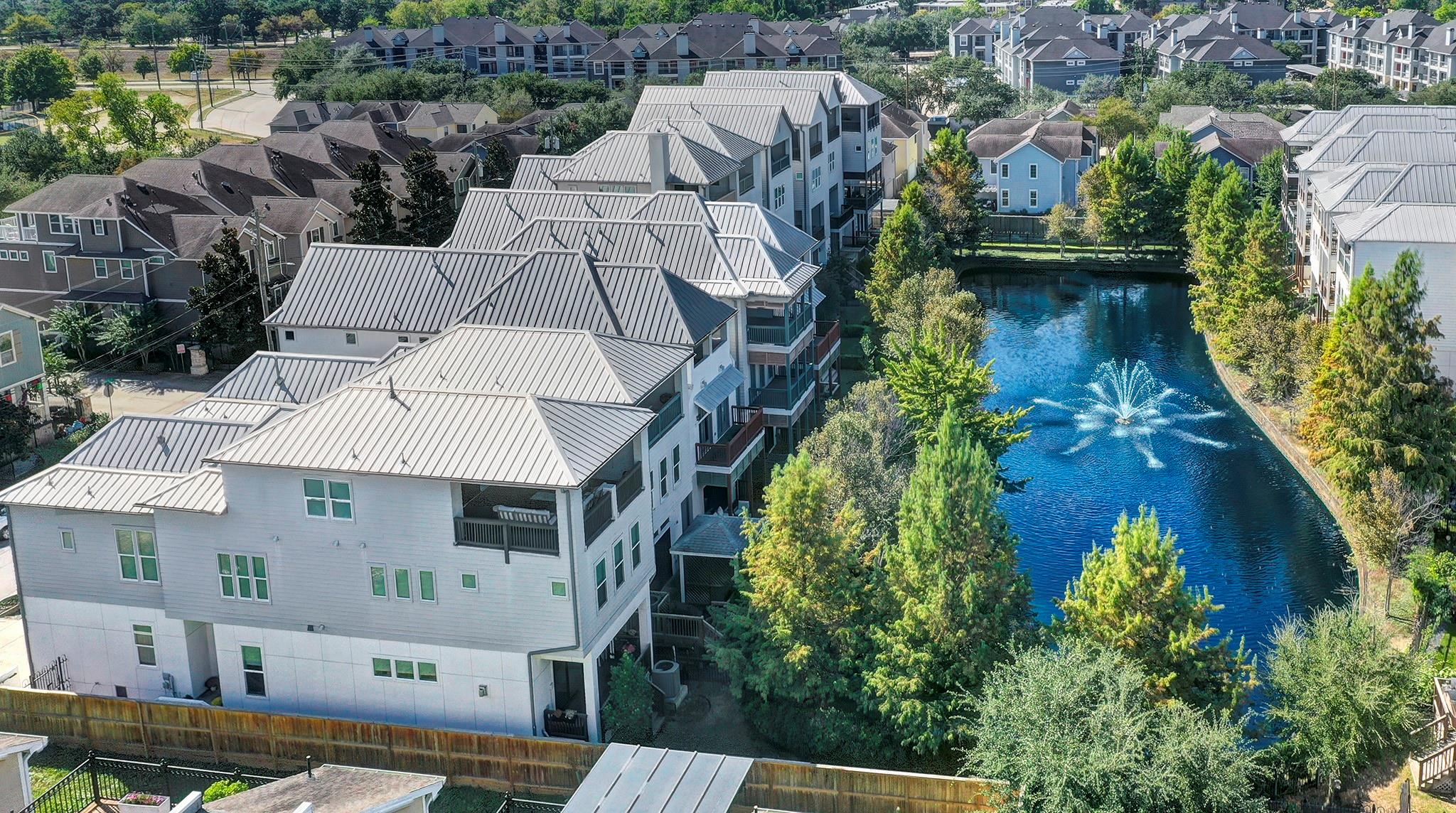 1223 W 15th 1/2 Street