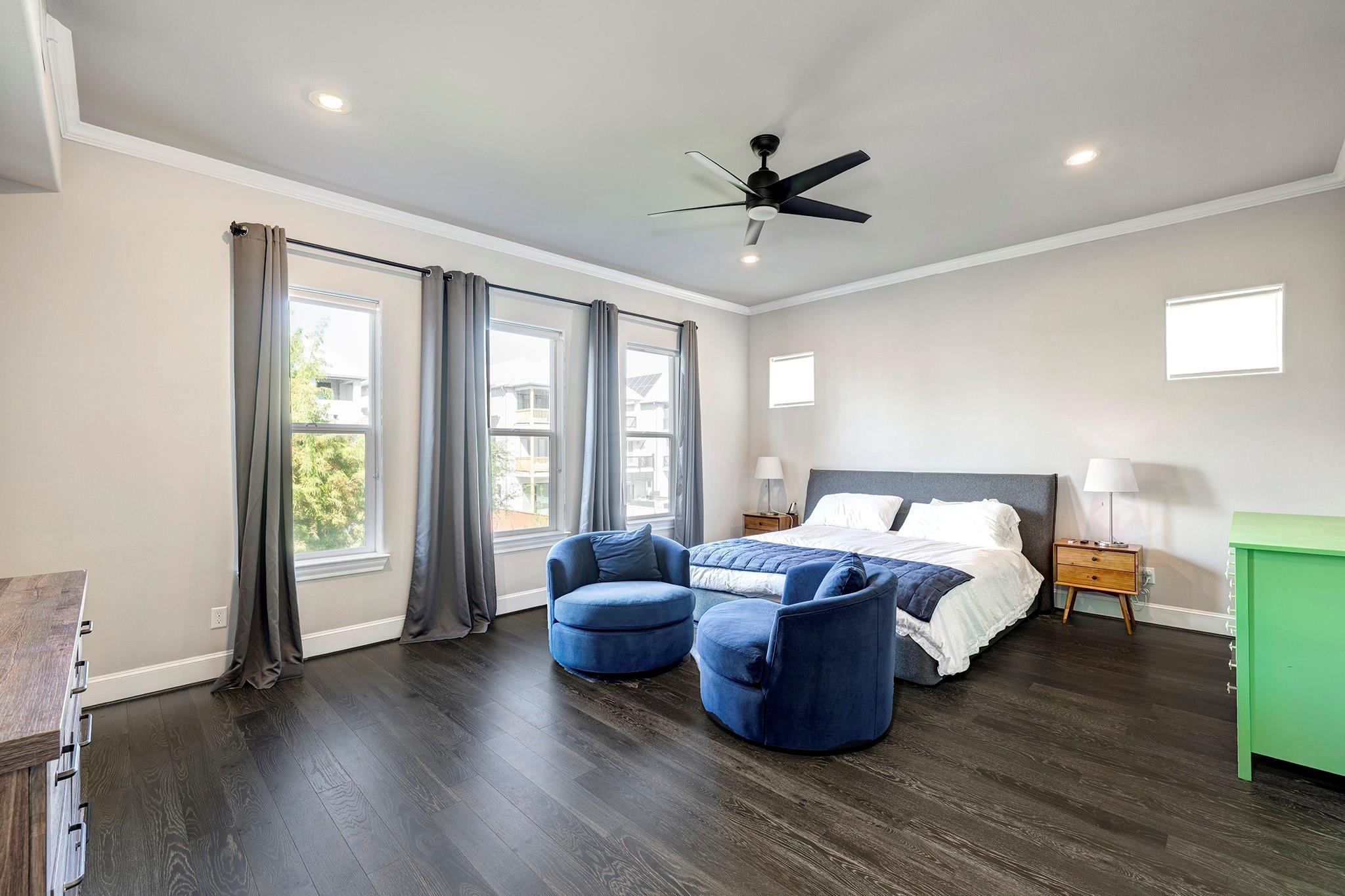 1223 W 15th 1/2 Street