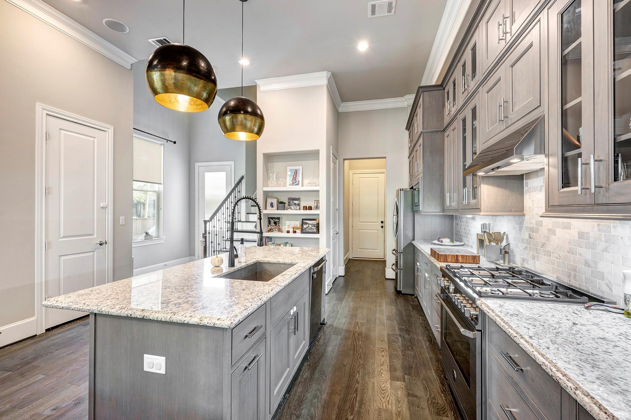 1223 W 15th 1/2 Street