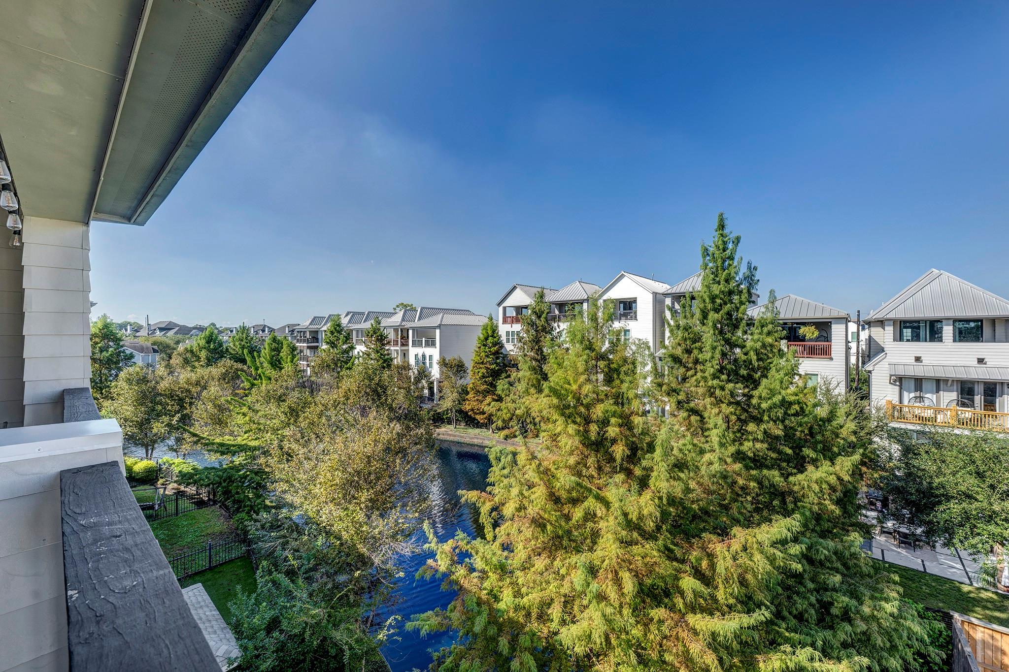 1223 W 15th 1/2 Street