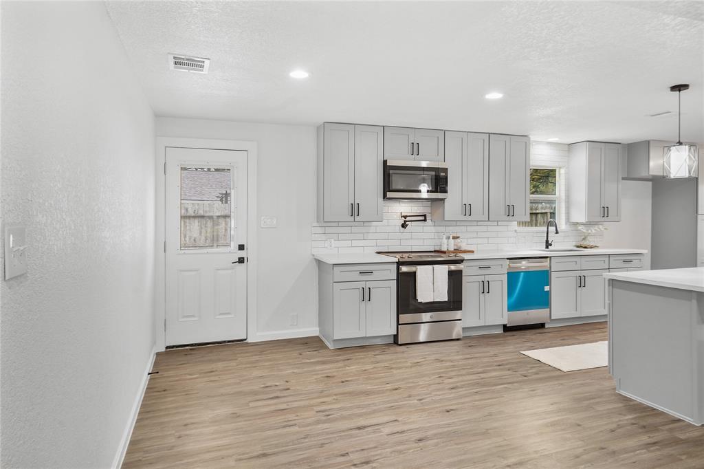 5527 Stillbrooke Drive