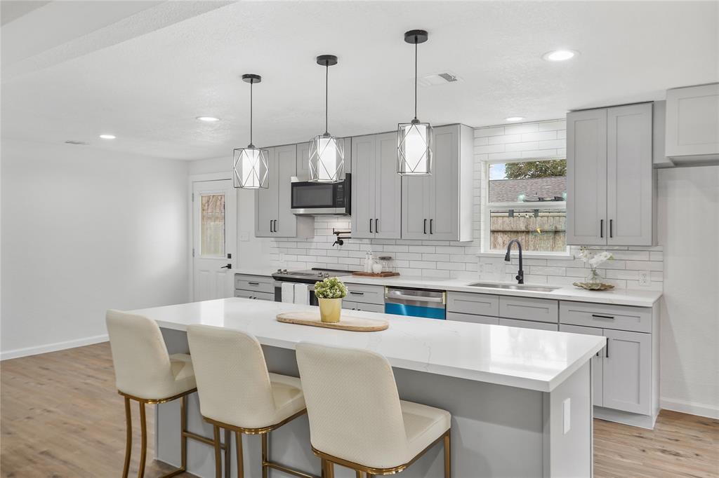 5527 Stillbrooke Drive