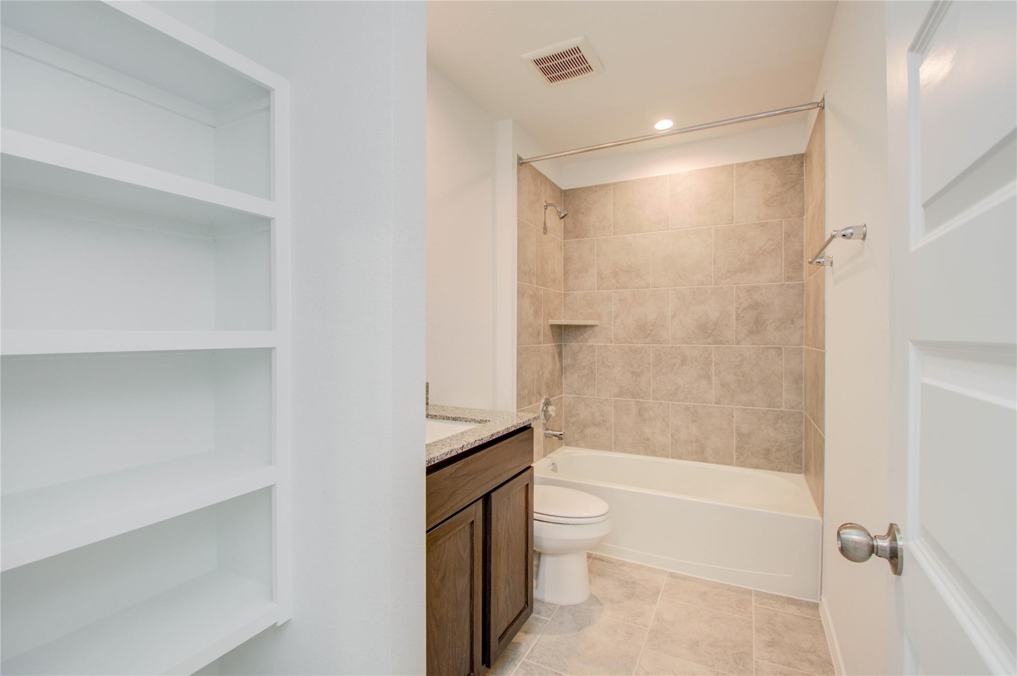 1022 Cattle Chute Ct