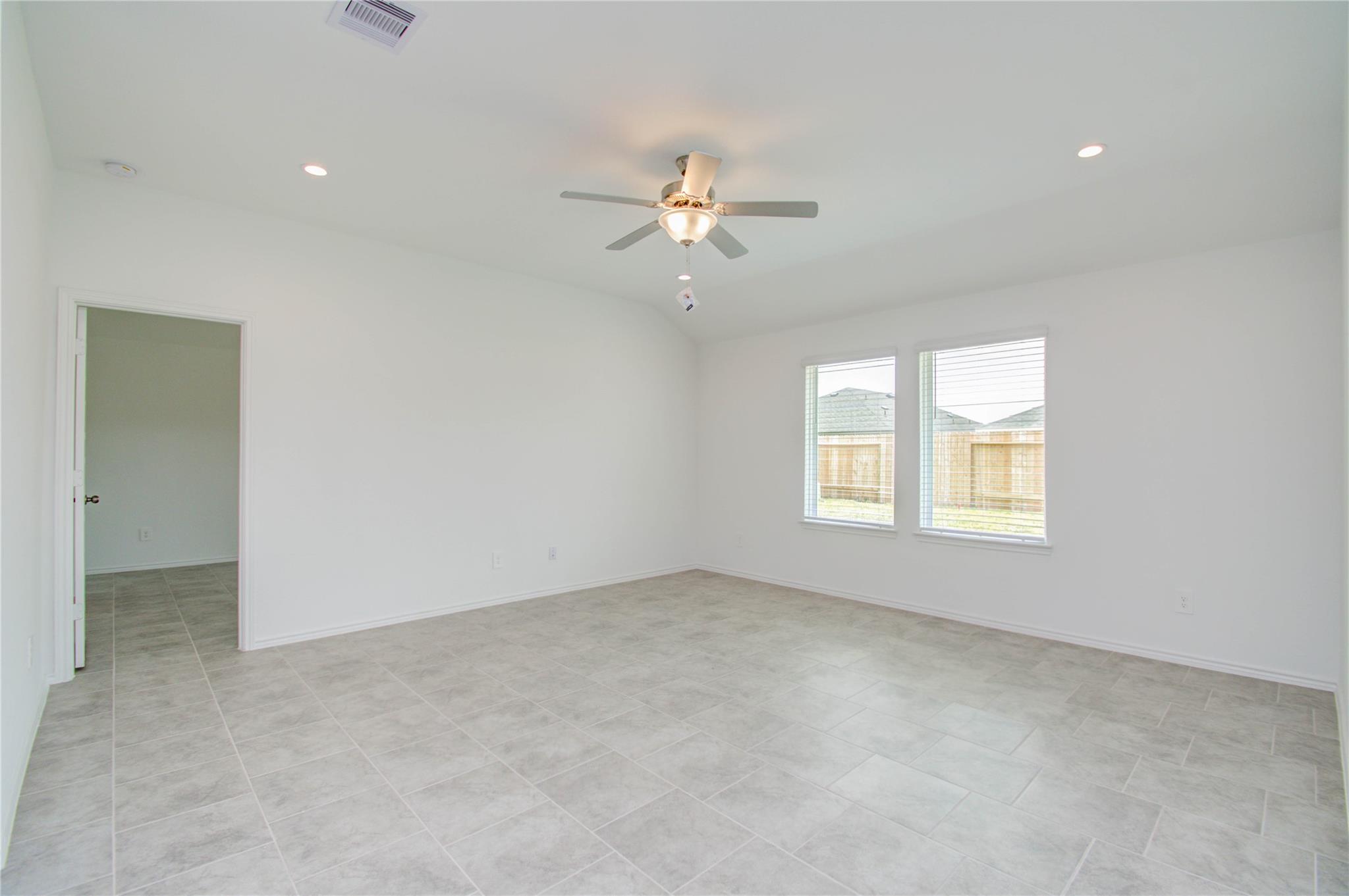 1022 Cattle Chute Ct