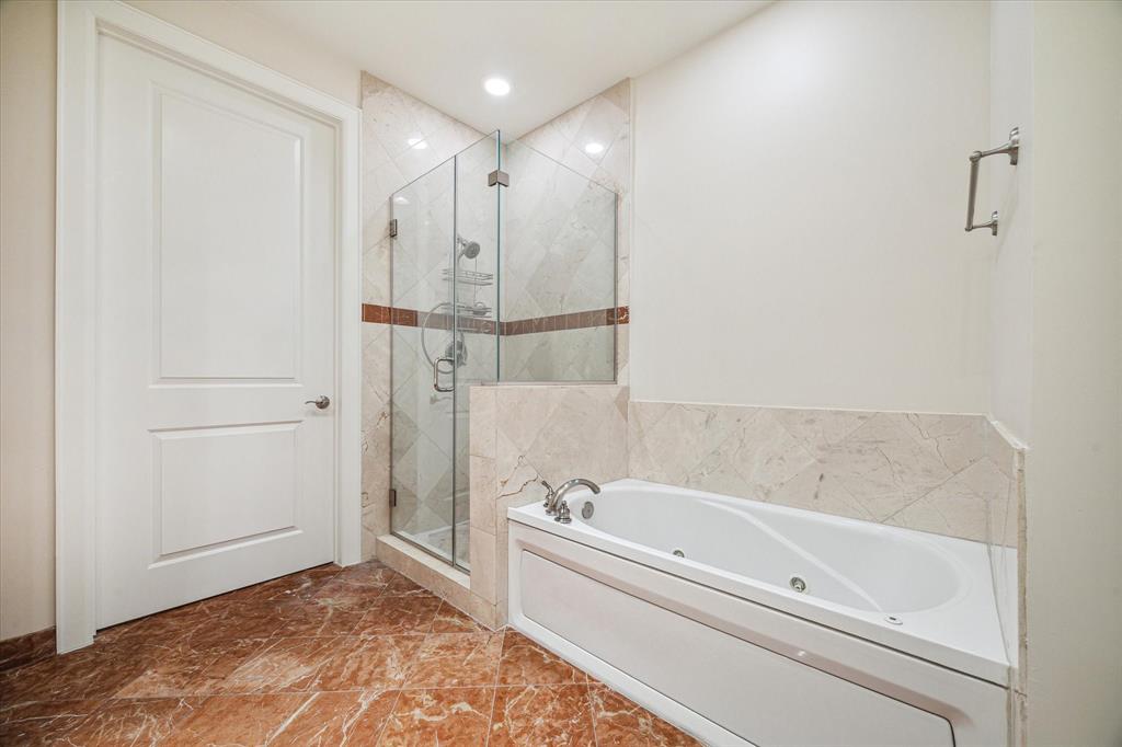 2211 Briarglen Drive # 411