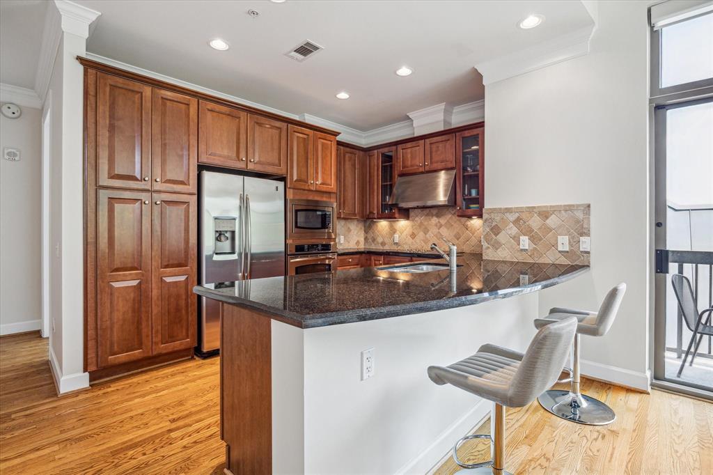 2211 Briarglen Drive # 411