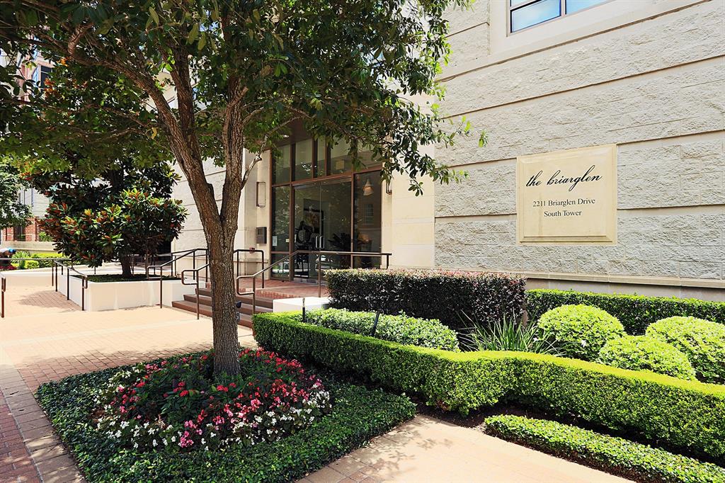 2211 Briarglen Drive # 411