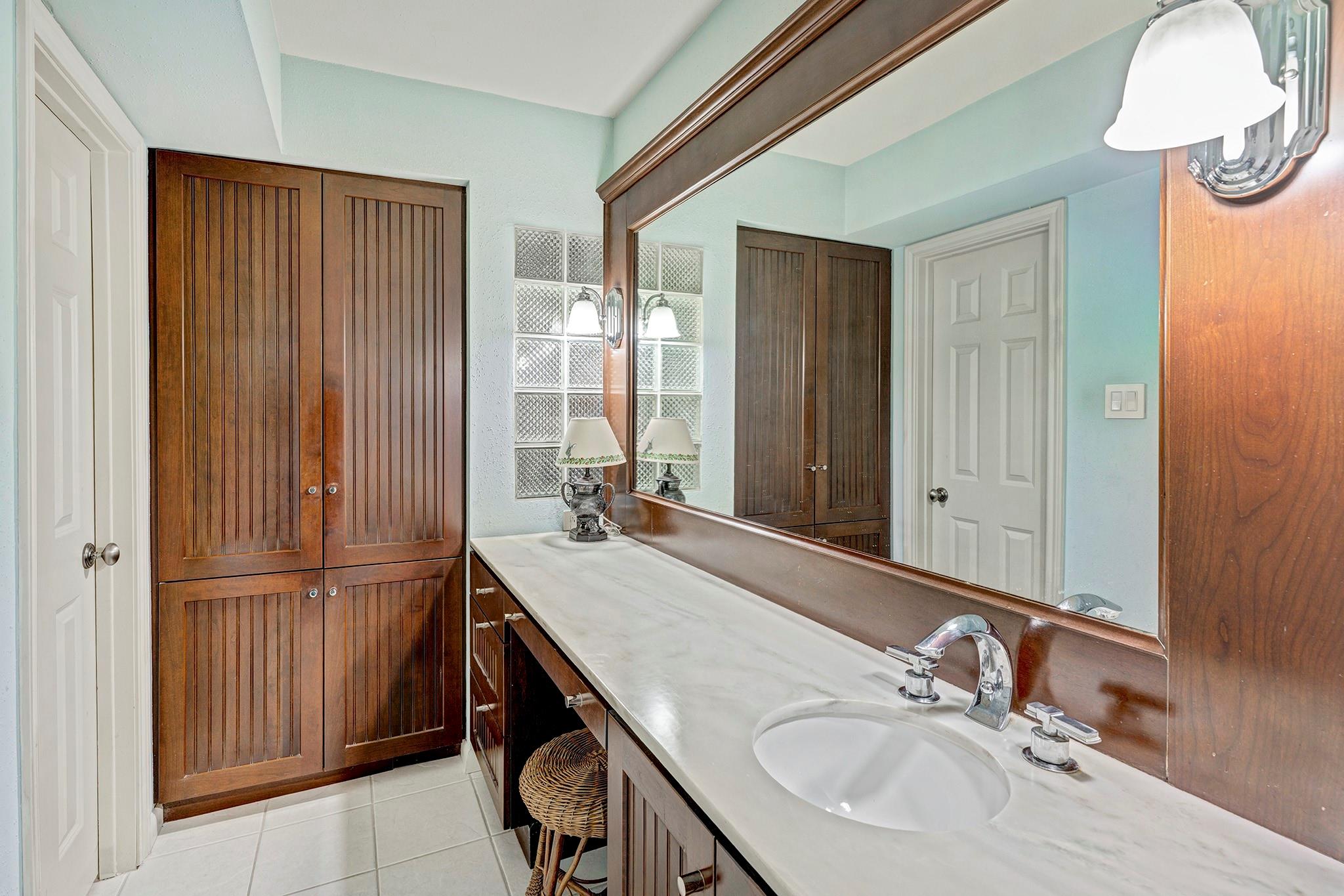 473 N Post Oak Lane # 473