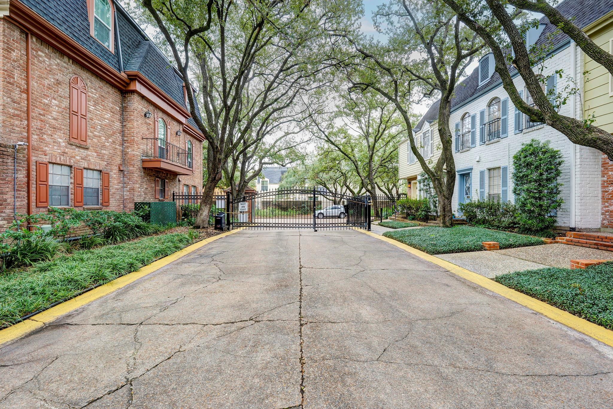 473 N Post Oak Lane # 473