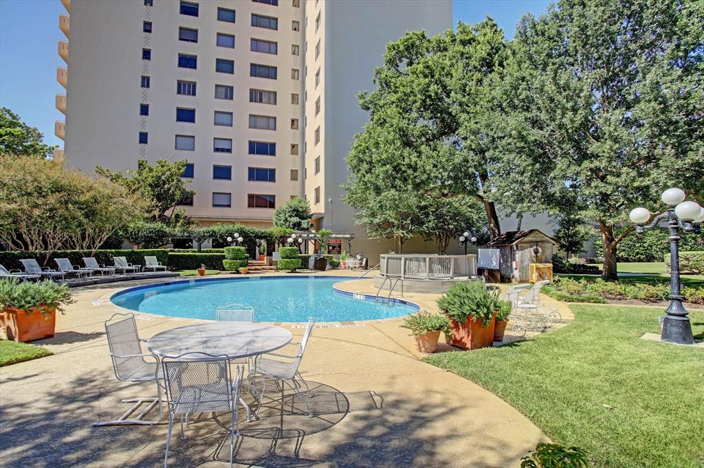 1400 Hermann Drive # 3A
