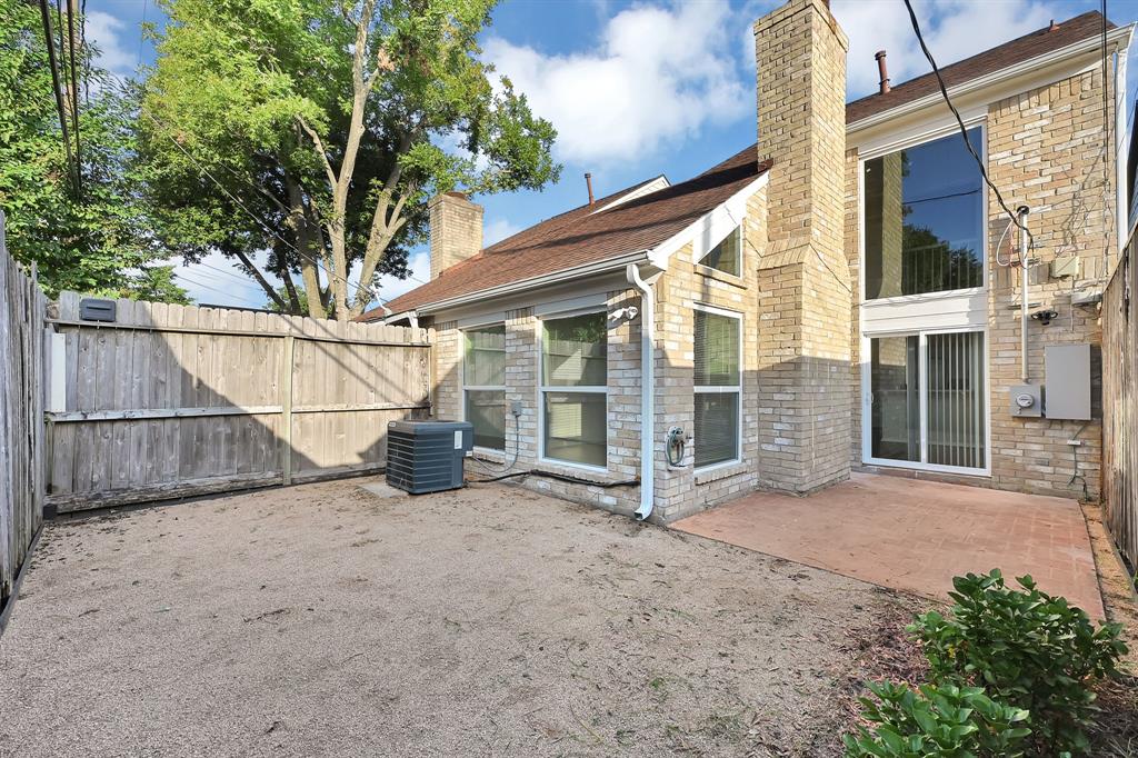 712 Algregg Street