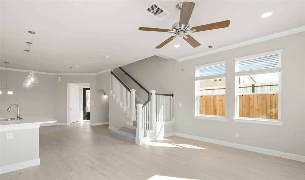 5607 Iris Harvest Drive