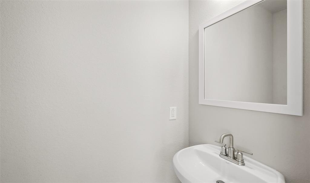 5607 Iris Harvest Drive