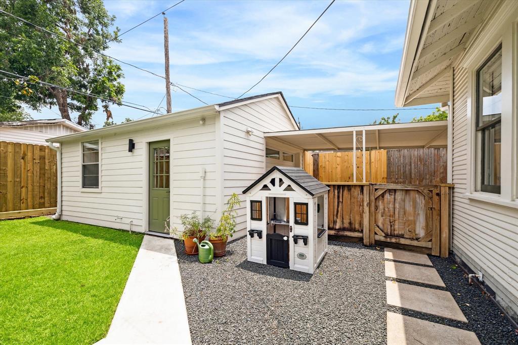 4018 Norhill Boulevard