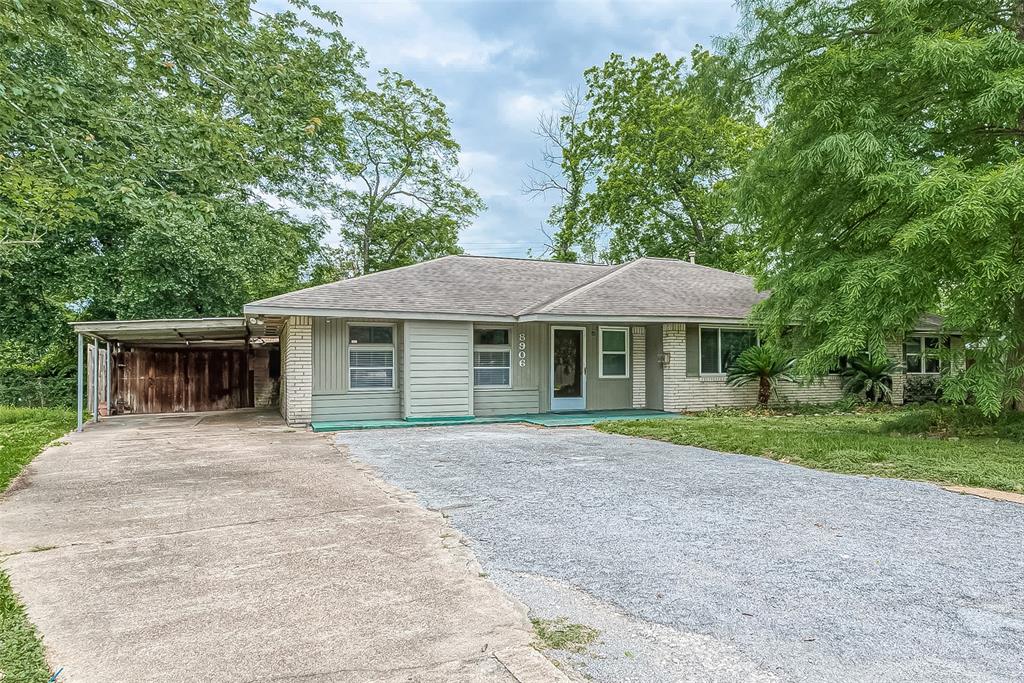 8906 Theysen Drive