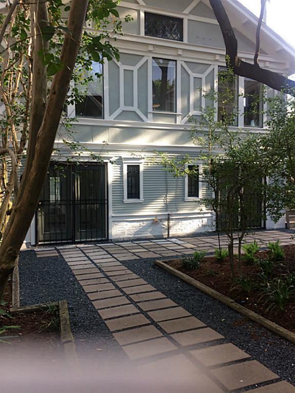 106 Avondale Unit: B 1/2