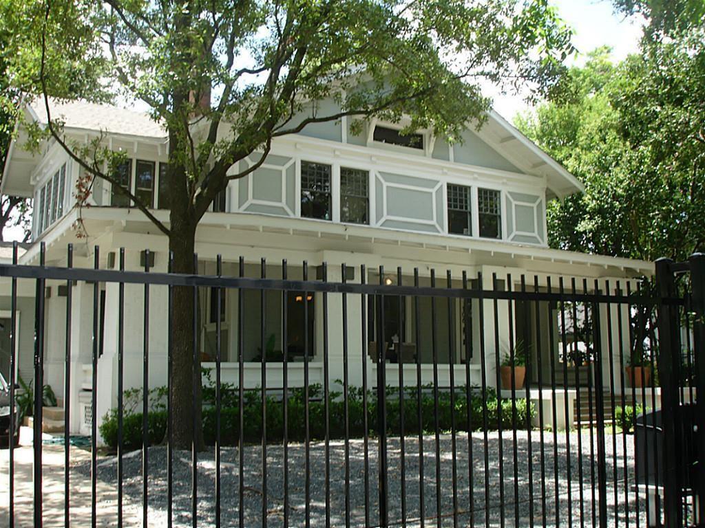 106 Avondale Unit: B 1/2
