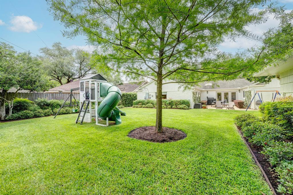 7622 Fairdale Lane