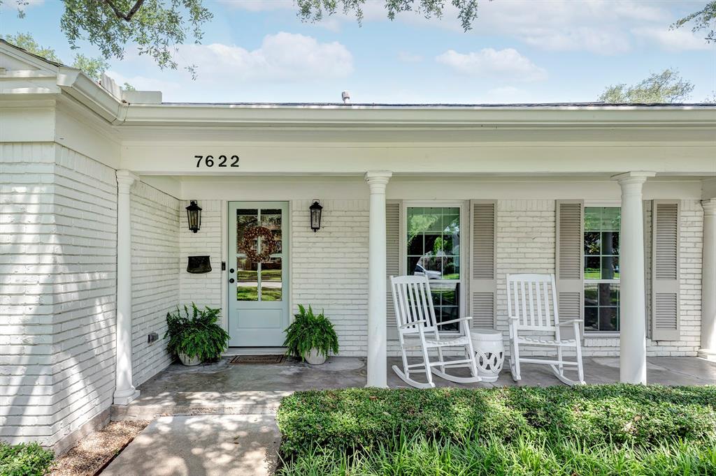 7622 Fairdale Lane