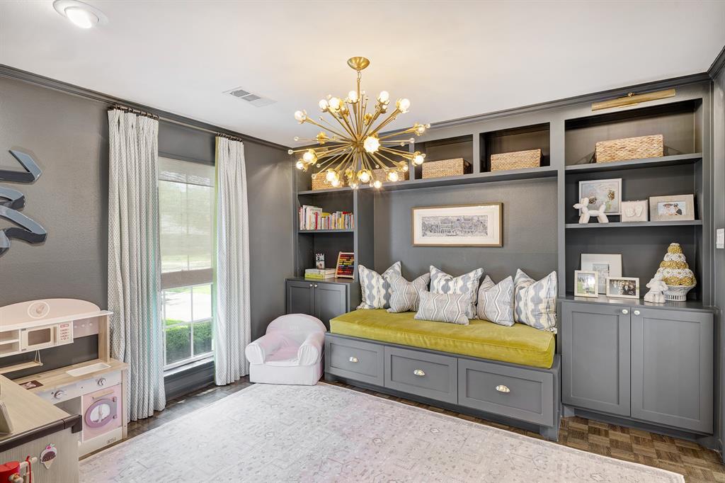 7622 Fairdale Lane