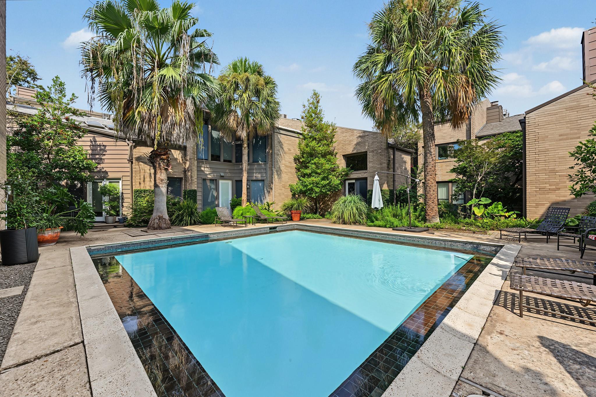 5000 Bayard Lane