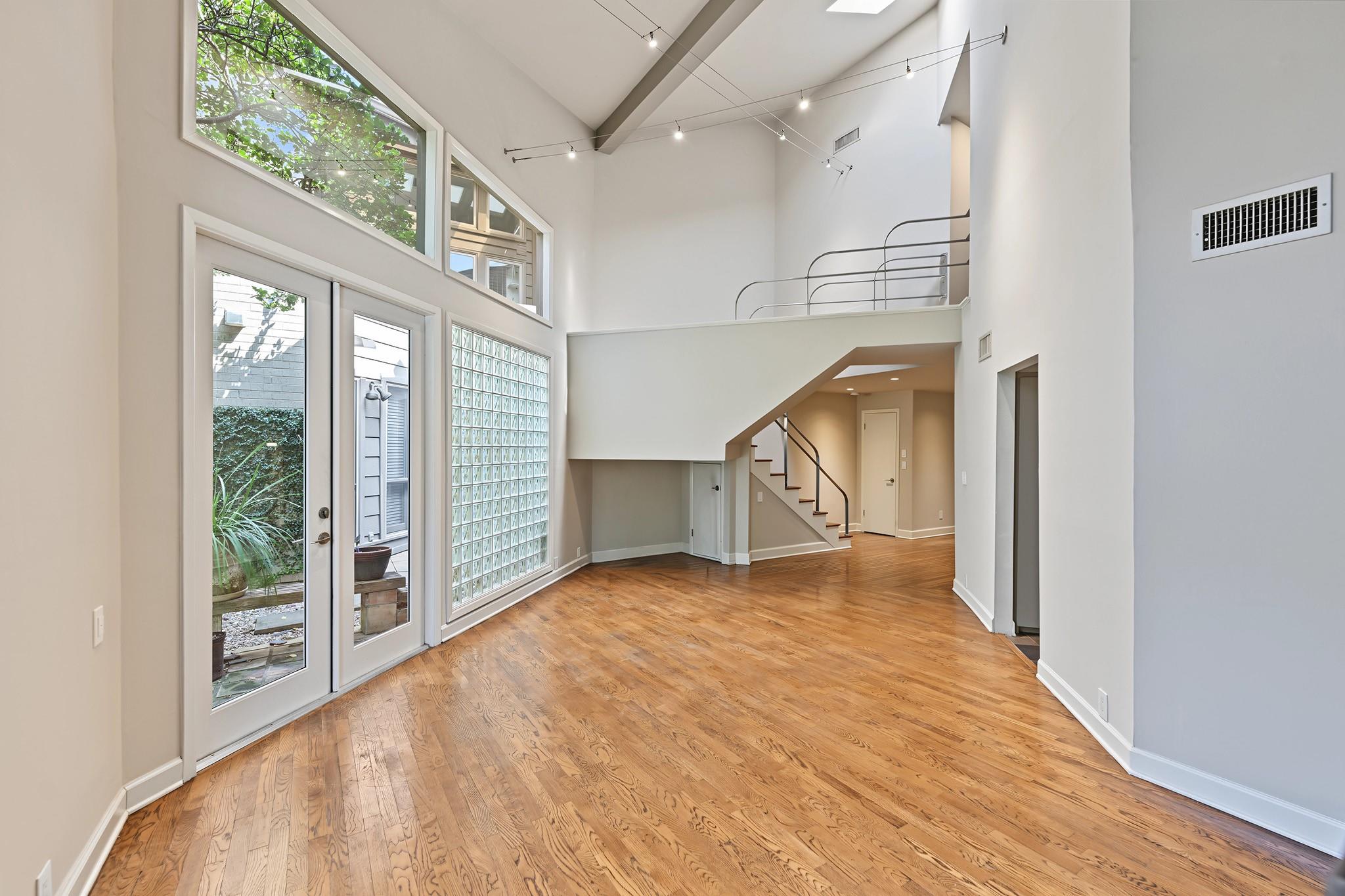 5000 Bayard Lane