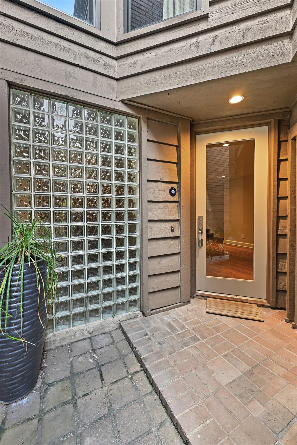 5000 Bayard Lane