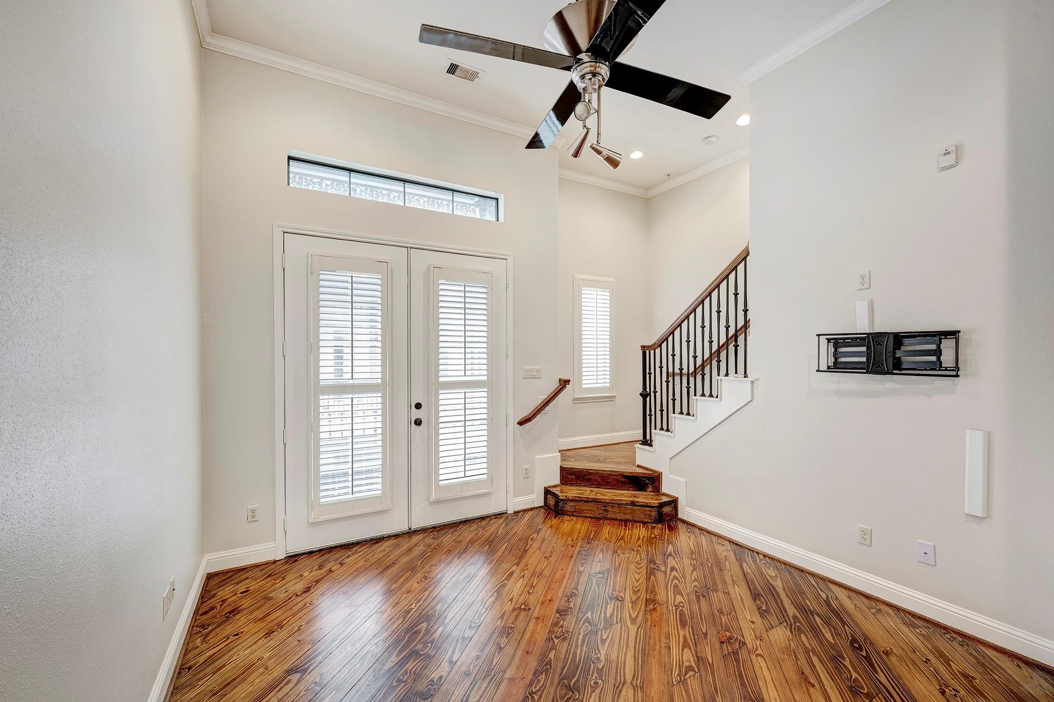 2346 Camden Drive # C