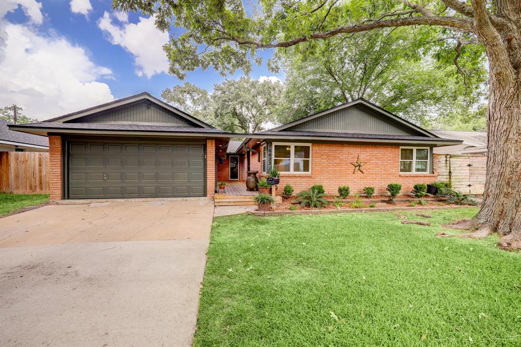 10823 Oasis Drive