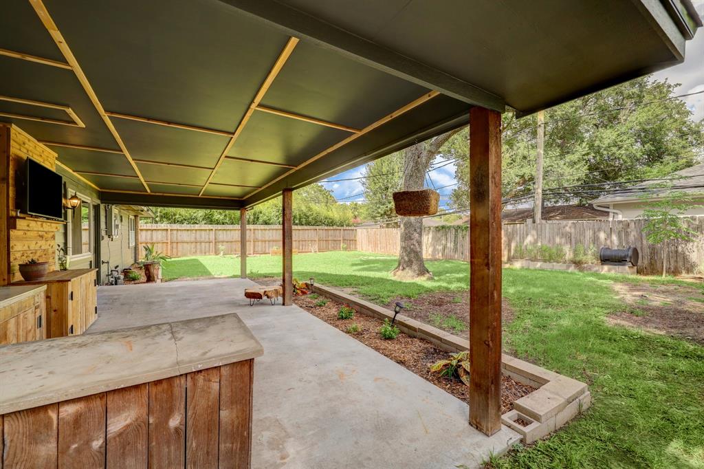 10823 Oasis Drive