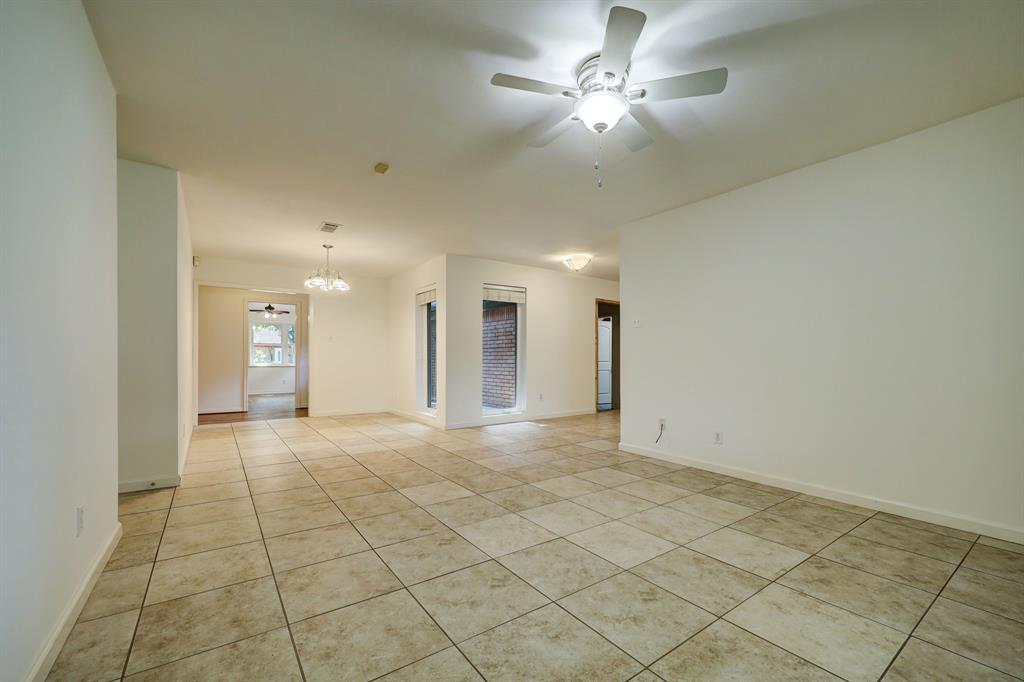 10823 Oasis Drive