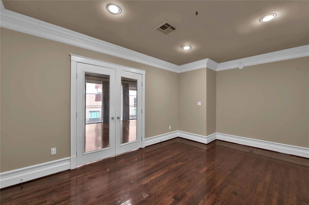 2520 Robinhood Street # 1009